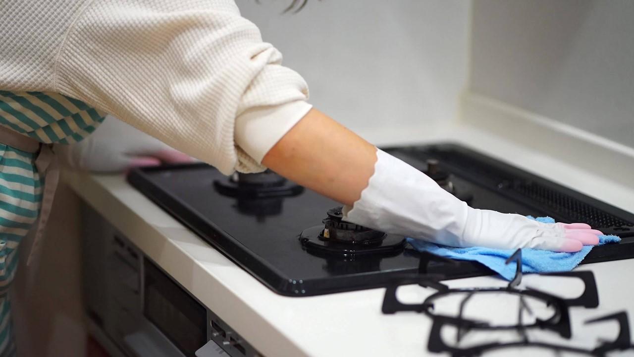 Stove Maintenance Tips: How to Keep Your Stove Running Safely and  Efficiently - SmartHeatHub.com